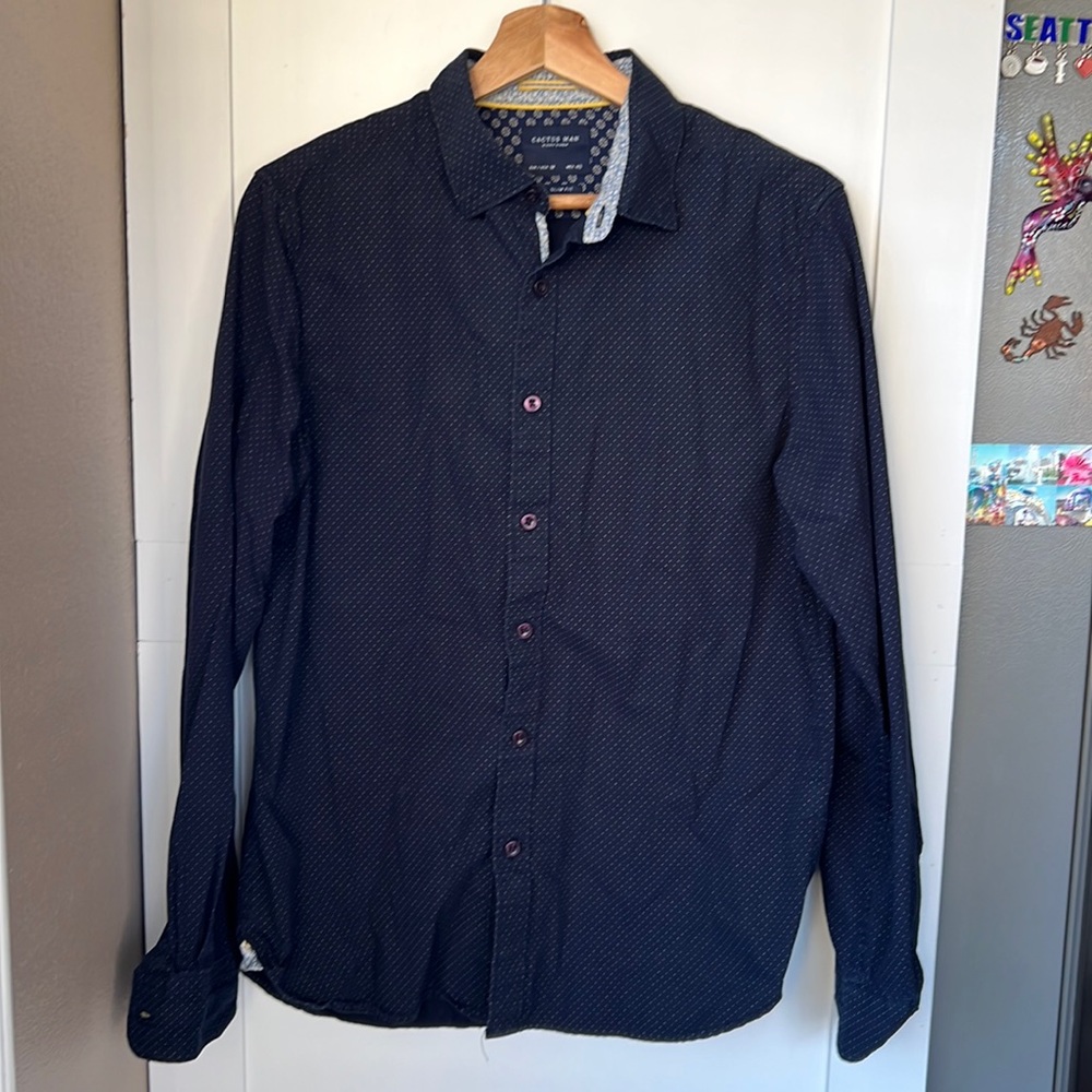 Cactus Man Men’s Long Sleeve Button Down Shirt, Size Medium